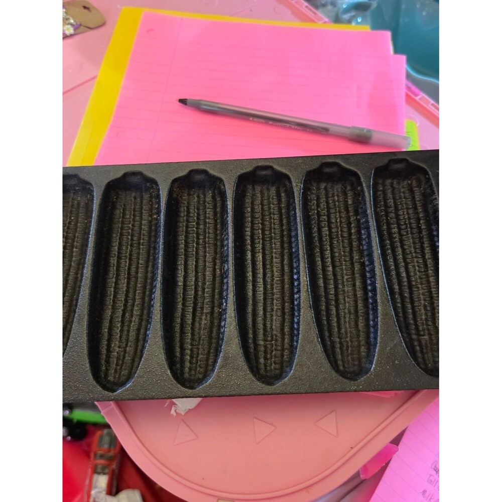 AT-1 Black Corn-Shaped Nonstick Baking Mold Tray